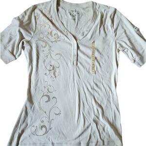 Sonoma Life + style Women V-neck Graphic Print Shirt  Brand New Size XL